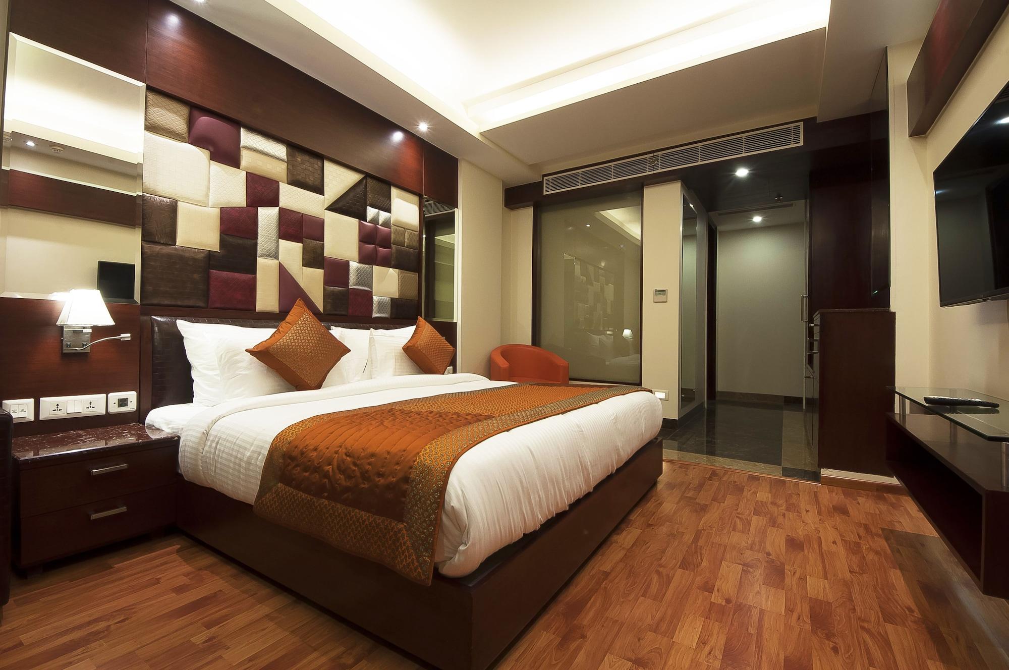 Hotel Golden Grand Delhi Kültér fotó